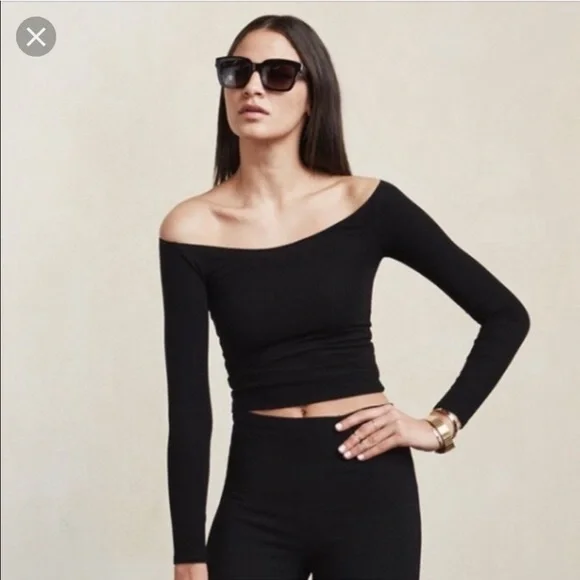 Reformation- Moraine Off Shoulder top - Picture 2 of 5